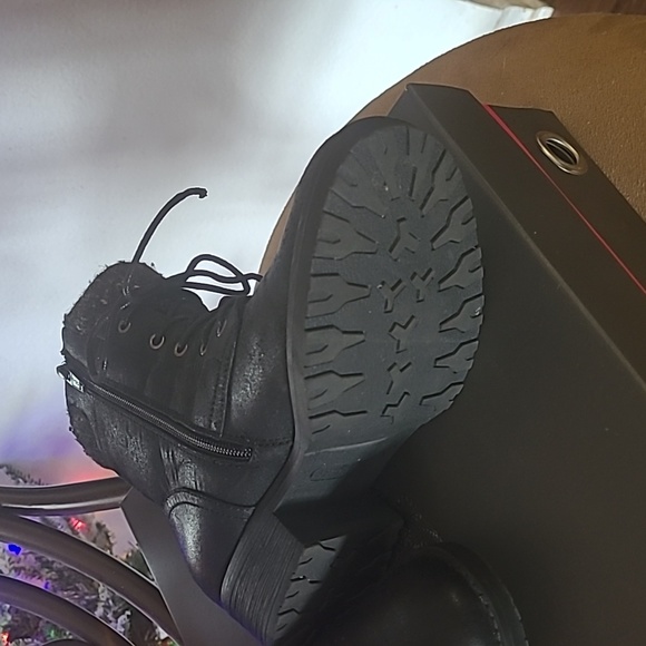 Black warm ankle boot look-like leather man made, laces, zipper for easy slip on - Picture 3 of 5